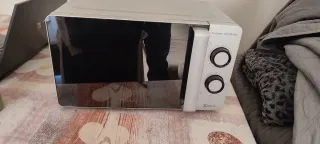 Microondas Cecotec ProClean 3060 Mirror averiado