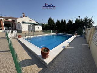 Chalet en venta en Puente Genil
