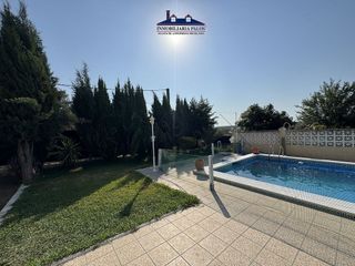 Chalet en venta en Puente Genil