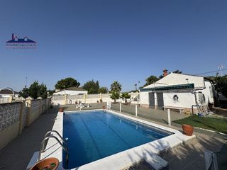 Chalet en venta en Puente Genil