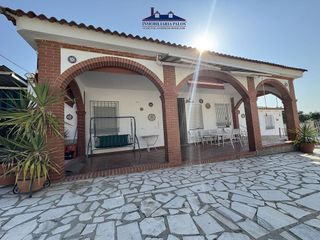 Chalet en venta en Puente Genil