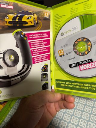 Xbox 360 Kinect + Pacchetto Giochi Kinect