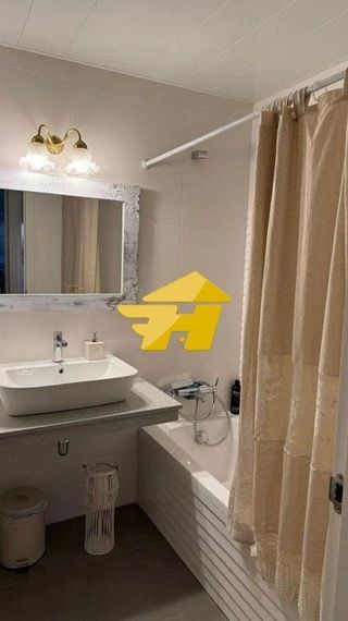 Piso en alquiler en Poniente-Norte - Miralbaida - Parque Azahara en Córdoba