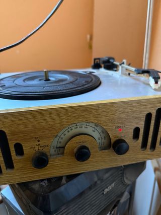 Tocadiscos y Radio Vintage