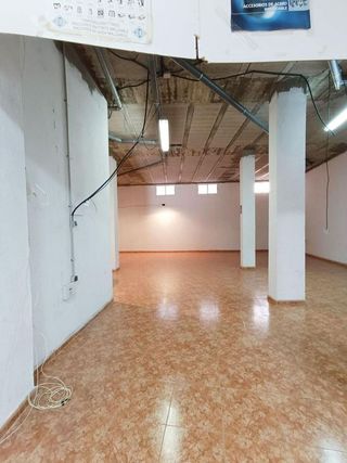 Local comercial en alquiler en San Luis en Almería