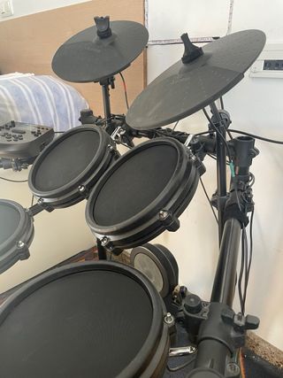 Batería Electrónica Alesis