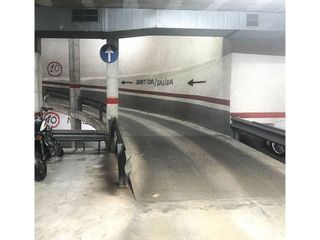 Garaje en venta en Altamira - Canaletes en Cerdanyola del Vallès