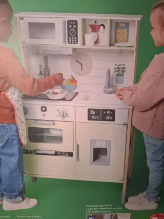 Cocina de madera infantil. Perfecto regalo Navidad