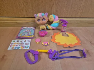 Mascota Bellies con accesorios