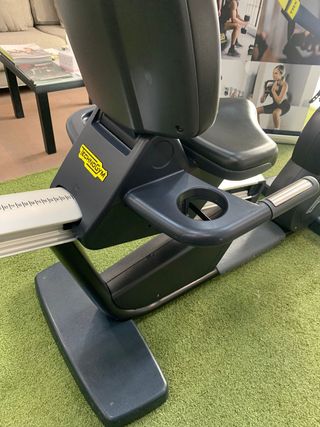 Bicicleta Horizontal Technogym Forma como nueva