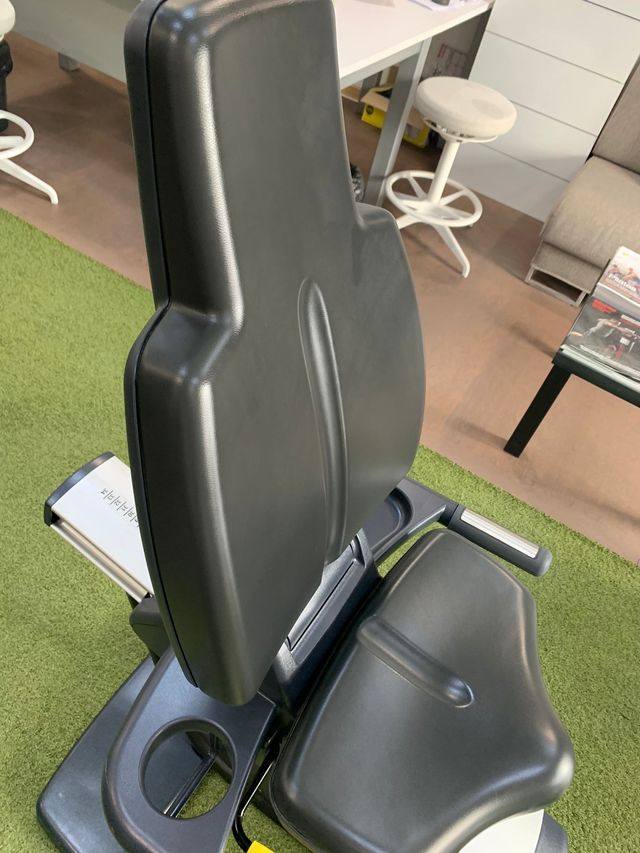 Bicicleta Horizontal Technogym Forma como nueva