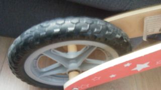 Bicicleta de madera para niños