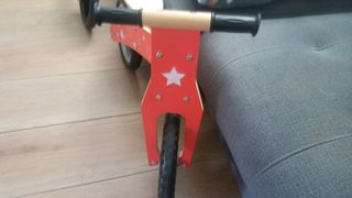 Bicicleta de madera para niños