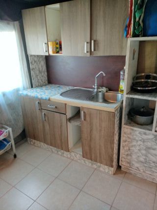 Caravan com tenda fixa