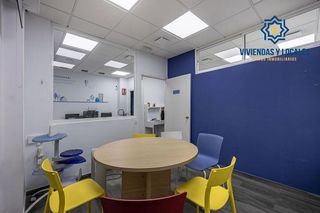 Local comercial en venta en Camino de Ronda - Rosaleda en Granada