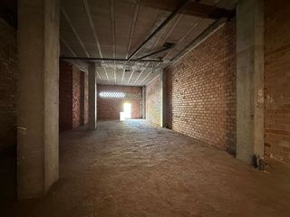 Local comercial en venta en Úbeda