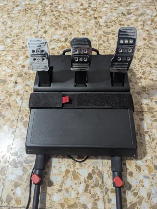 Playseat Challenge + Volante Thrustmaster T150 Pro