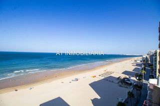 Piso en venta en Playa Stª Mª del Mar - Playa Victoria en Cádiz
