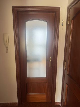 Lote puertas madera maciza