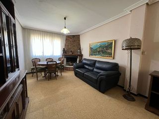 Casa adosada en venta en San Adrián