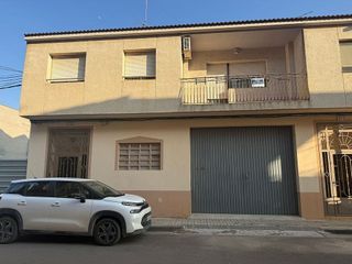 Chalet en venta en Caspe