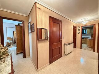 Chalet en venta en Caspe