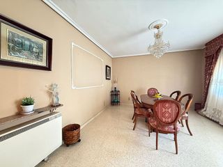 Chalet en venta en Caspe