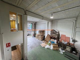 Nave industrial en alquiler en Mos