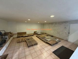 Nave industrial en alquiler en Mos