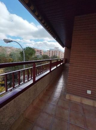 Piso en alquiler en Camino de Ronda - Rosaleda en Granada