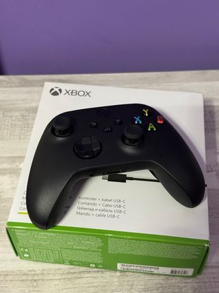 Consola Asus ROG Ally con poco uso, Dock y mando