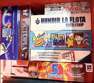 Varios juegos de mesa