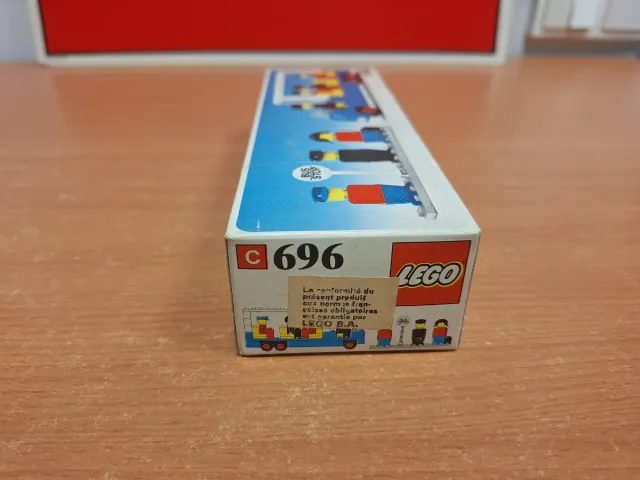 LEGO LEGOLAND 696 BUS STOP (1976)