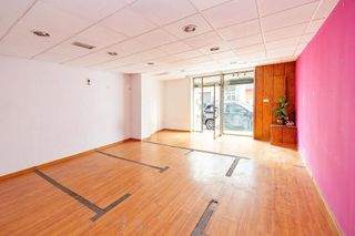Local comercial en venta en Pajaritos - Plaza de Toros en Granada