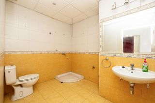 Local comercial en venta en Pajaritos - Plaza de Toros en Granada