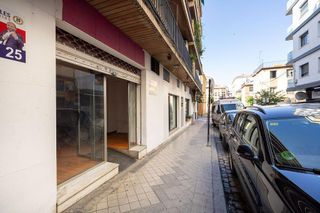 Local comercial en venta en Pajaritos - Plaza de Toros en Granada