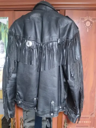 Chaqueta motera piel flecos
