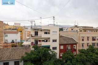Piso en venta en Barrio de Zaidín en Granada