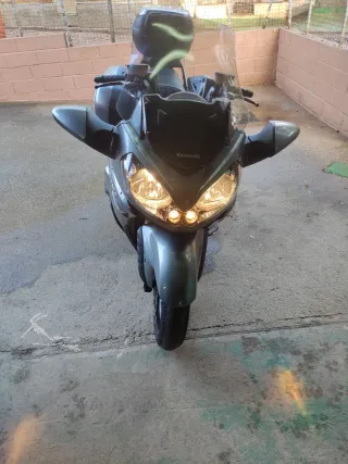 Kawasaki GTR1400