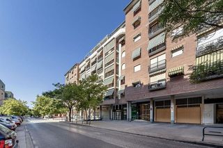 Piso en venta en Cervantes en Granada
