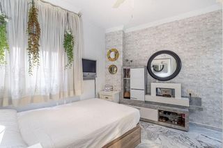 Piso en venta en Cervantes en Granada