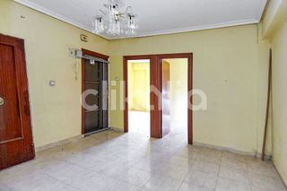 Piso en venta en Linares