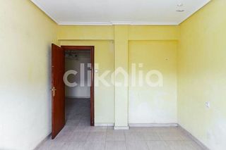 Piso en venta en Linares