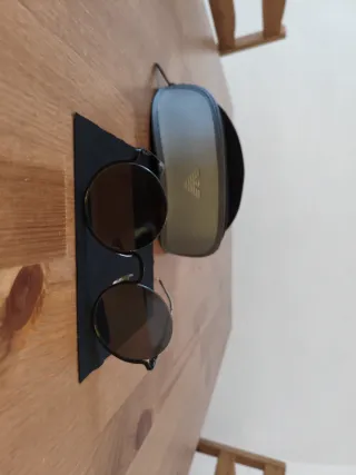 Gafas de sol Emporio Armani redondas
