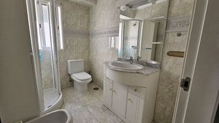 Piso en venta en Camino de Ronda - Rosaleda en Granada