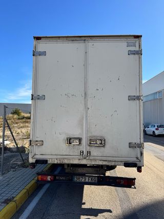 Camión Furgón Renault
