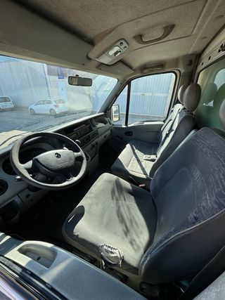 Camión Furgón Renault