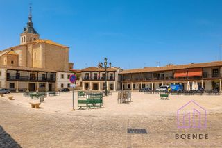 Casa adosada en venta en Colmenar de Oreja