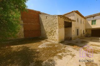 Casa adosada en venta en Colmenar de Oreja