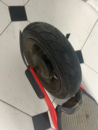 Patín Eléctrico Ninebot Rojo y negro